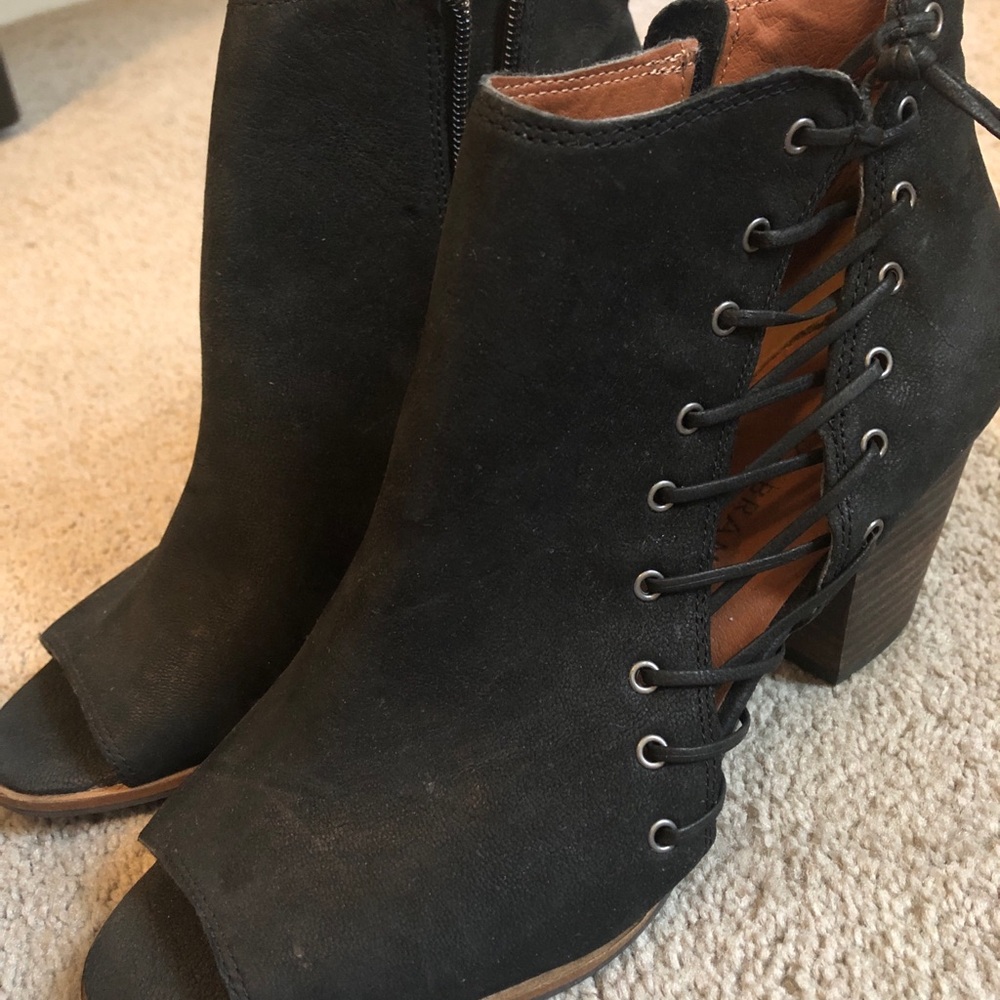 Black lucky brand booties